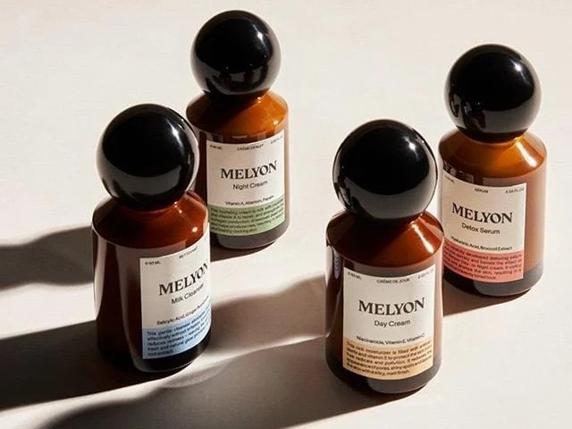 MELYON MELYON